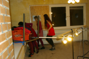 behind_026